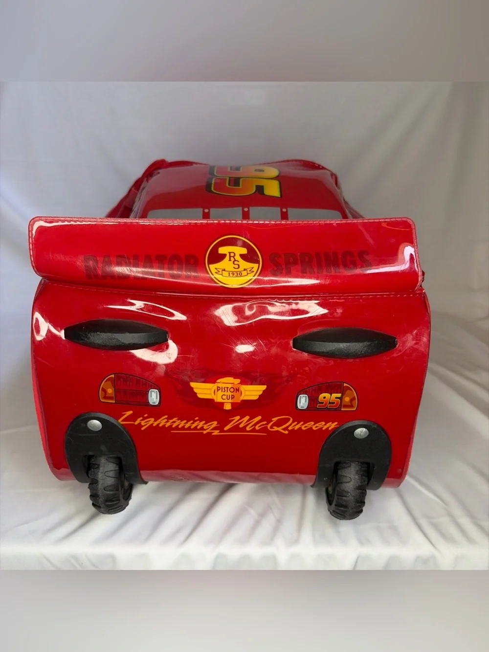 Disney Red Lightning McQueen Rolling Toy Case
